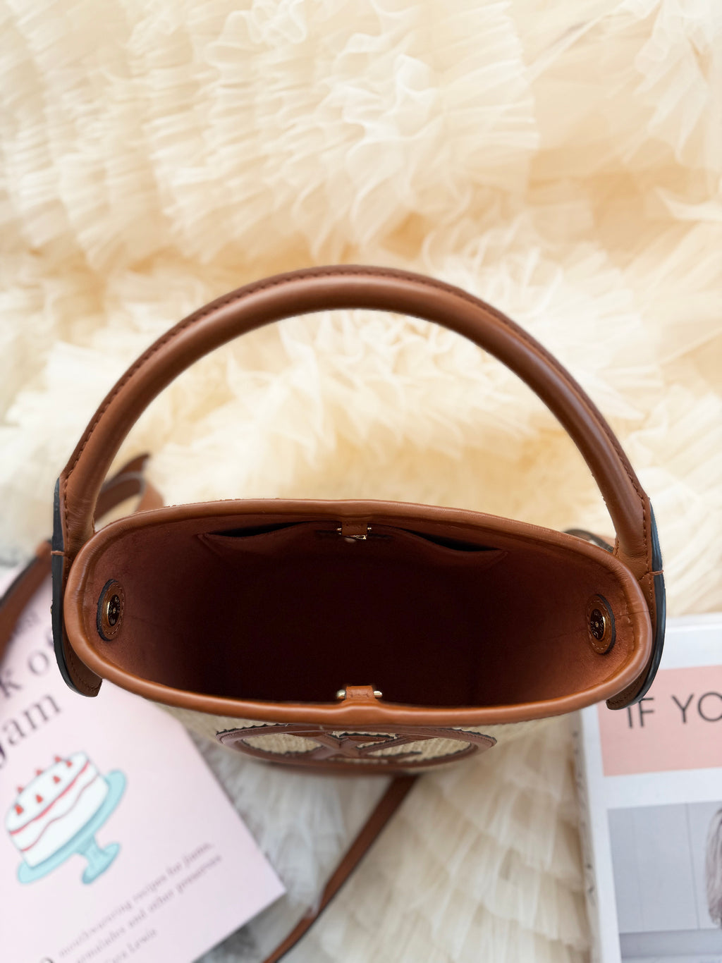 Louis Vuitton City Resort Straw bucket bag with shoulder & crossbody straps