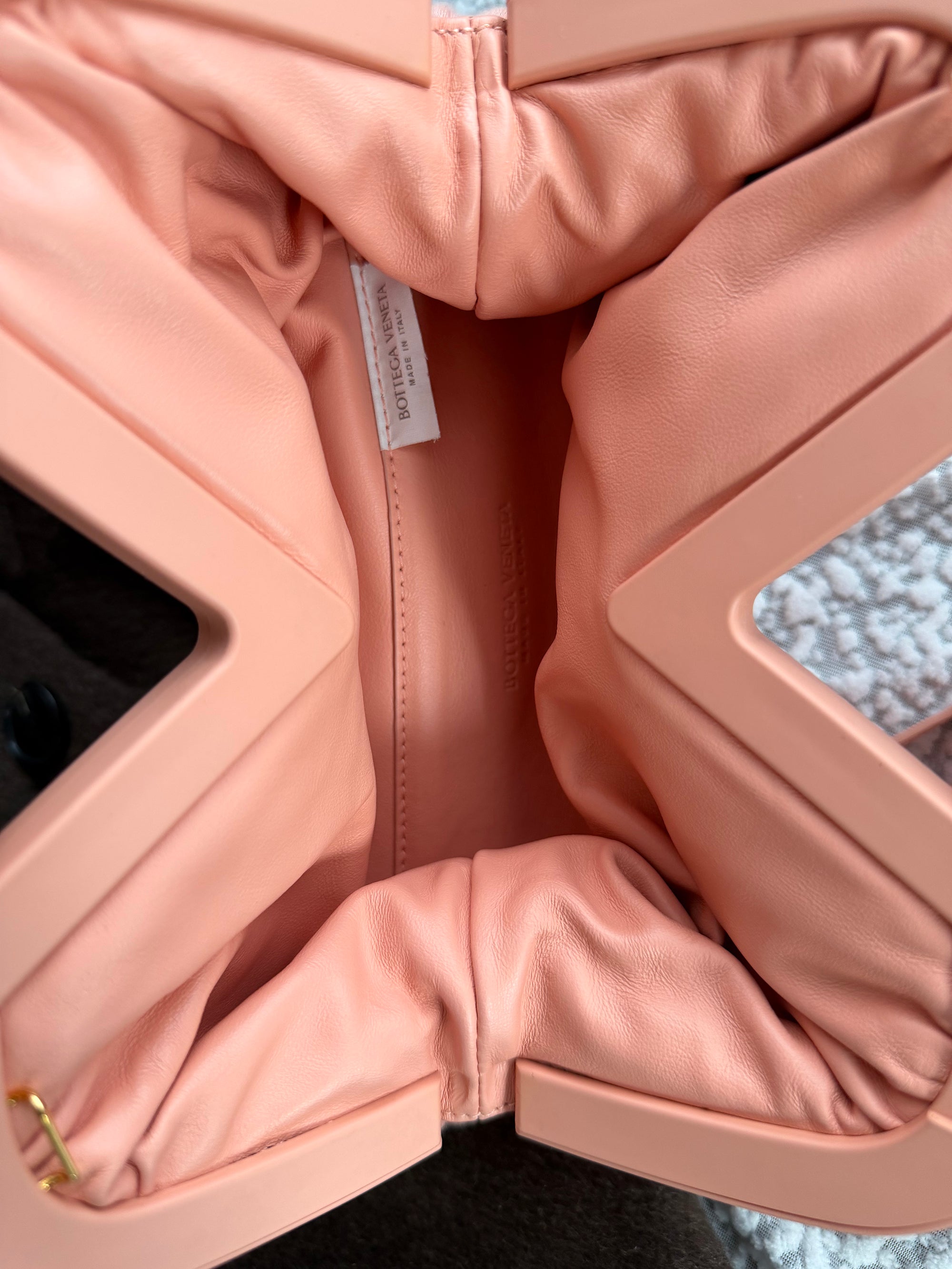 Bottega Veneta Pink Knitted Shoulder Bag with Acrylic Handles