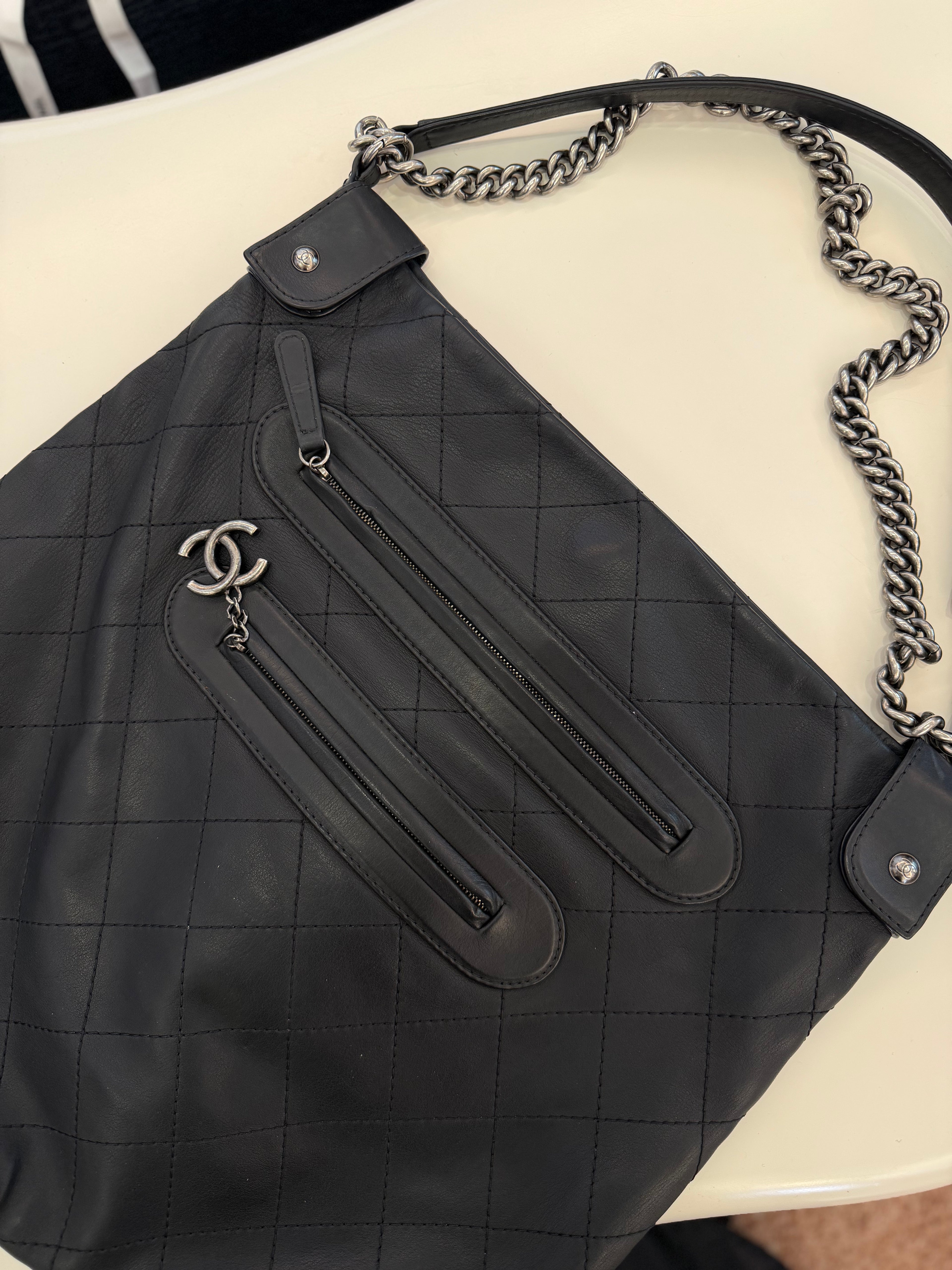 Chanel Vintage Calfskin Shoulder Bag in Black and Silver