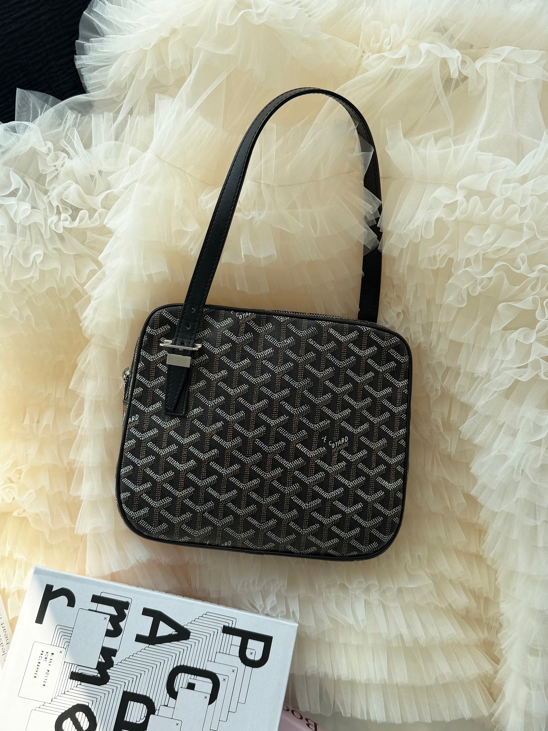 Goyard Classic Monogram Tofu Shoulder Bag