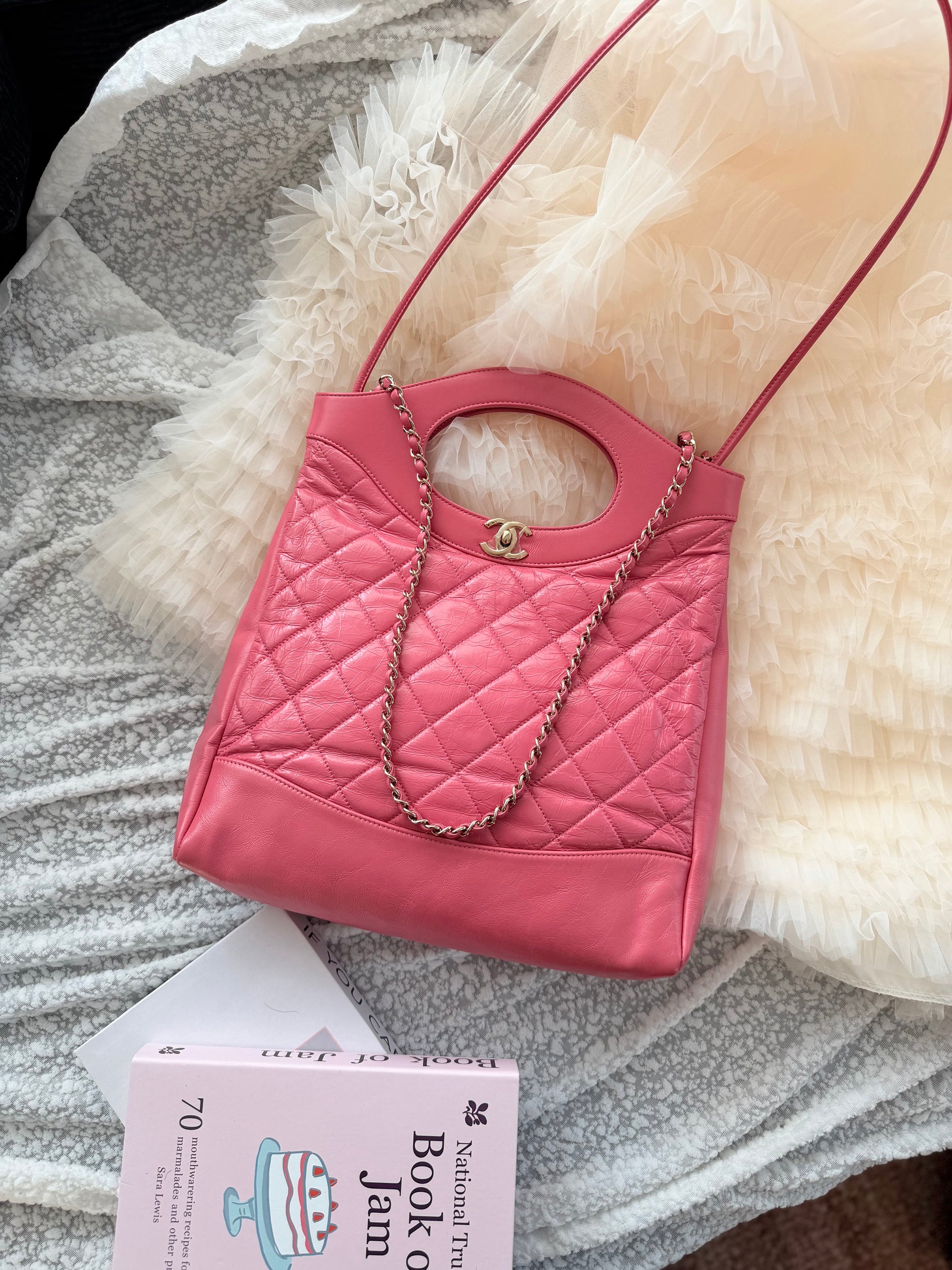 Chanel 31 Bag Small pink one, in Excellent Condition