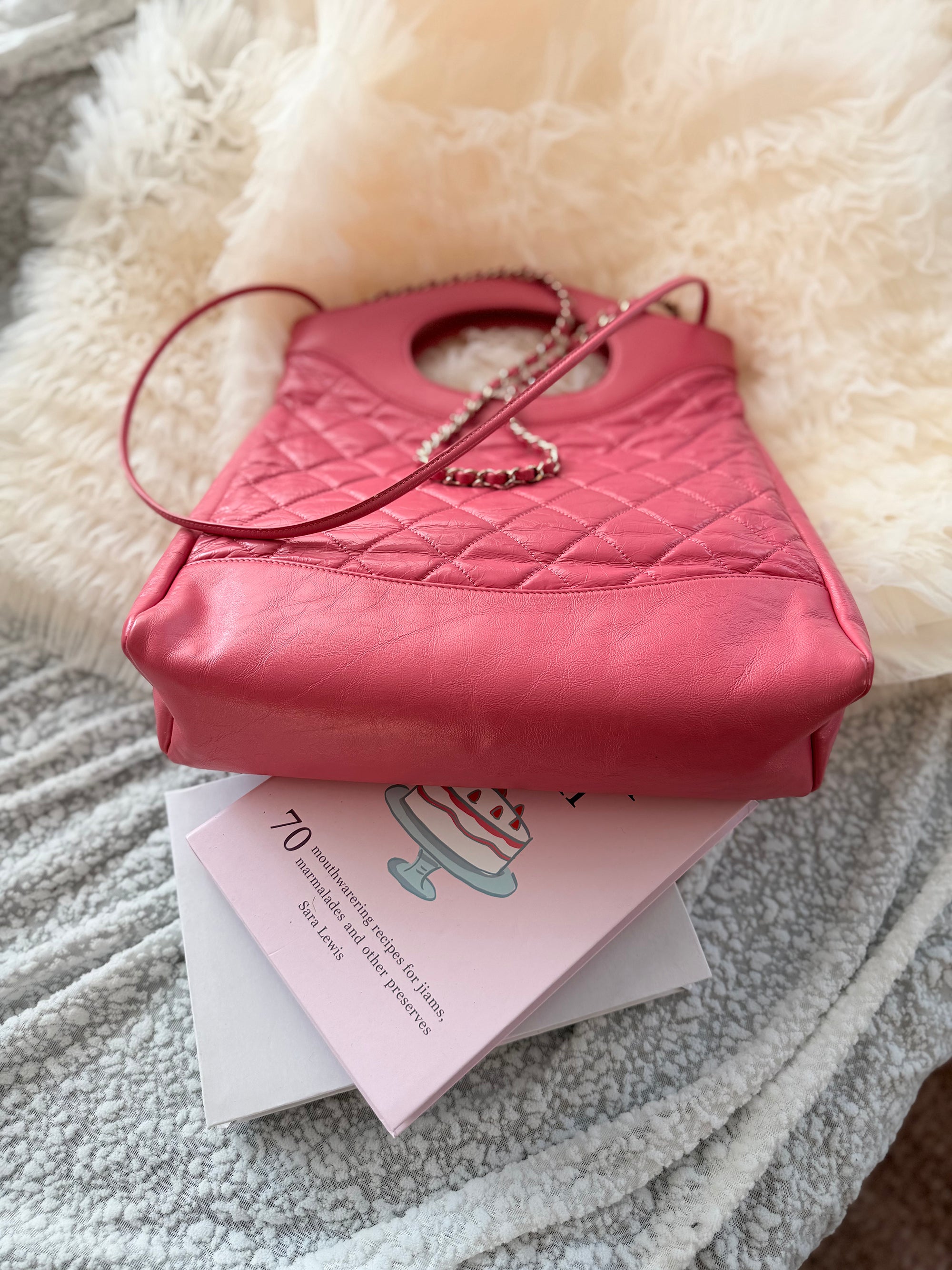 Chanel 31 Bag Small pink one, in Excellent Condition
